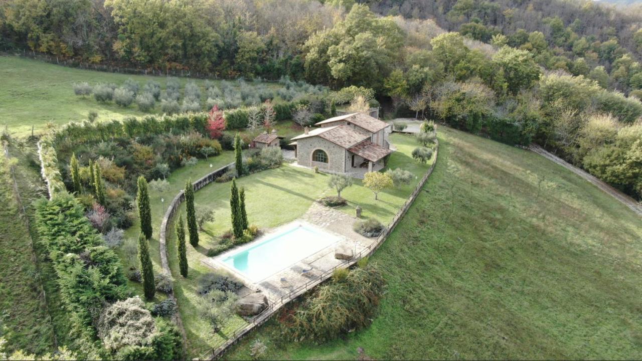 Villa Elisa - Private Pool & Airco Near Reschio Castle Lugnano 외부 사진
