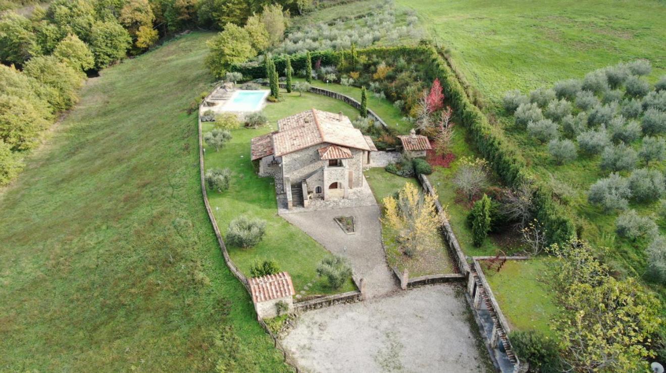 Villa Elisa - Private Pool & Airco Near Reschio Castle Lugnano 외부 사진