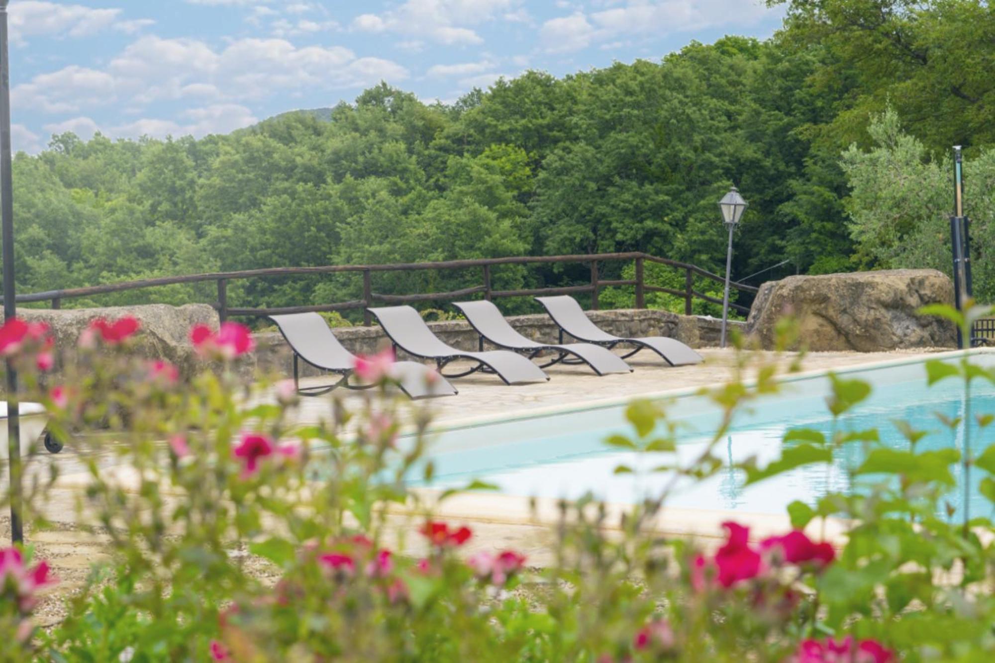 Villa Elisa - Private Pool & Airco Near Reschio Castle Lugnano 외부 사진