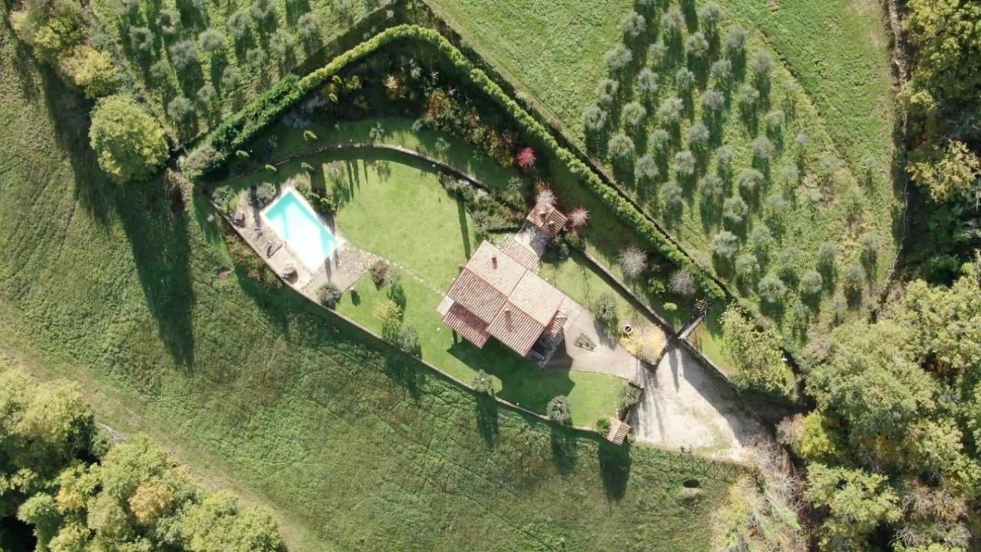 Villa Elisa - Private Pool & Airco Near Reschio Castle Lugnano 외부 사진