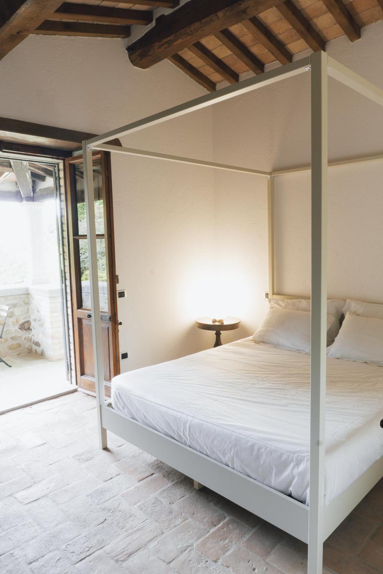 Villa Elisa - Private Pool & Airco Near Reschio Castle Lugnano 외부 사진