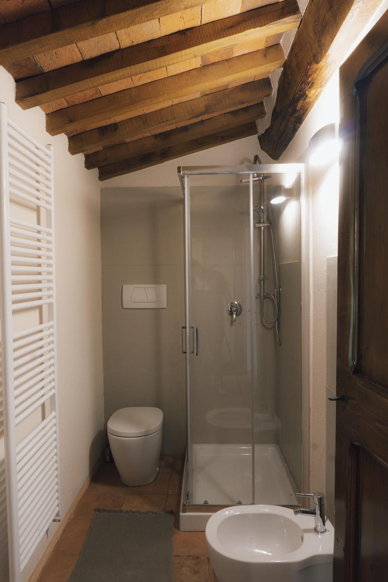 Villa Elisa - Private Pool & Airco Near Reschio Castle Lugnano 외부 사진