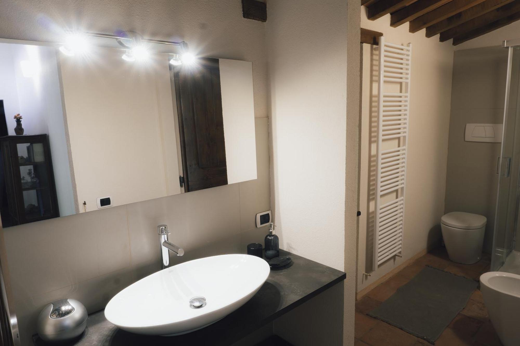 Villa Elisa - Private Pool & Airco Near Reschio Castle Lugnano 외부 사진